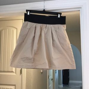 Tan & black mini skirt